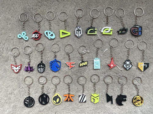 Esports gaming fan keyrings.